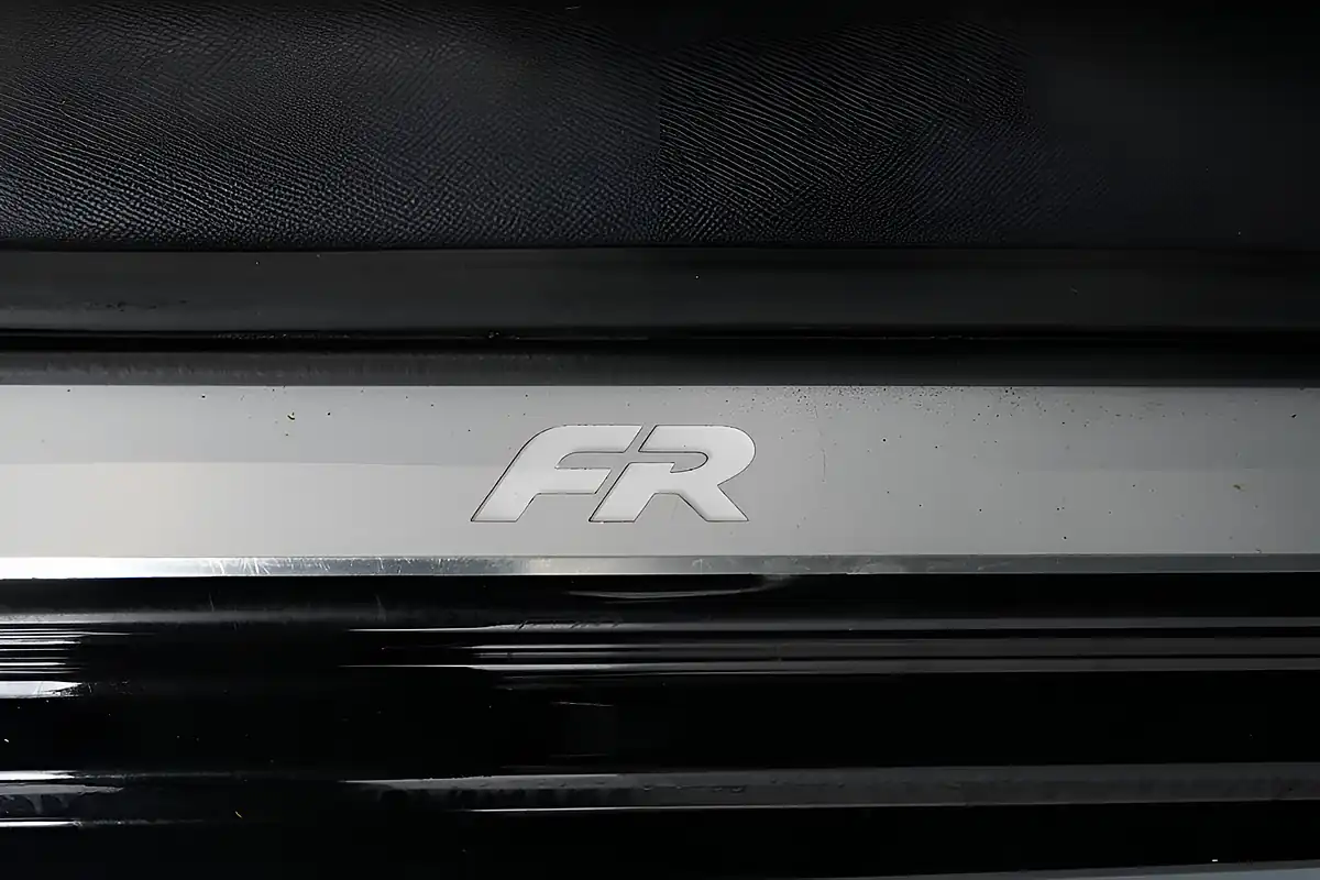 Used 2020 SEAT Leon Fr Black - Interior and Exterior details 13