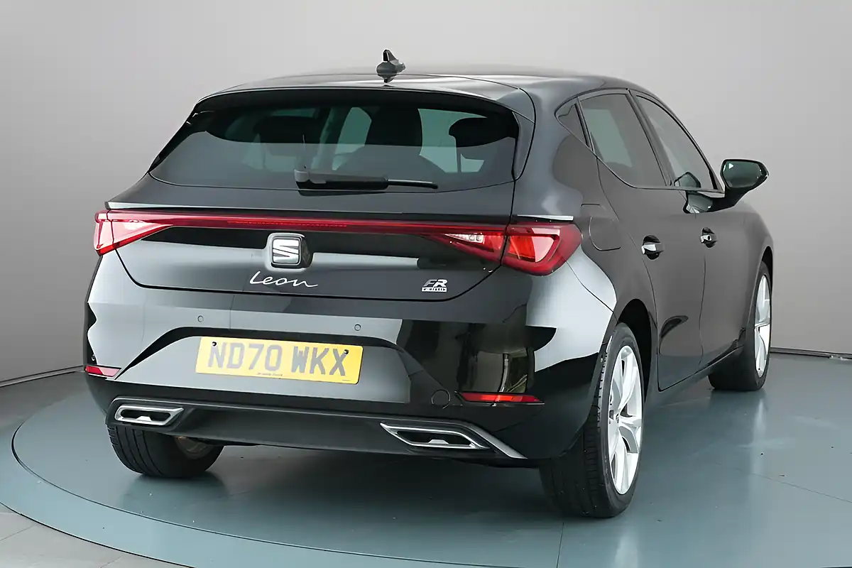 Used 2020 SEAT Leon Fr Black - Interior and Exterior details 7