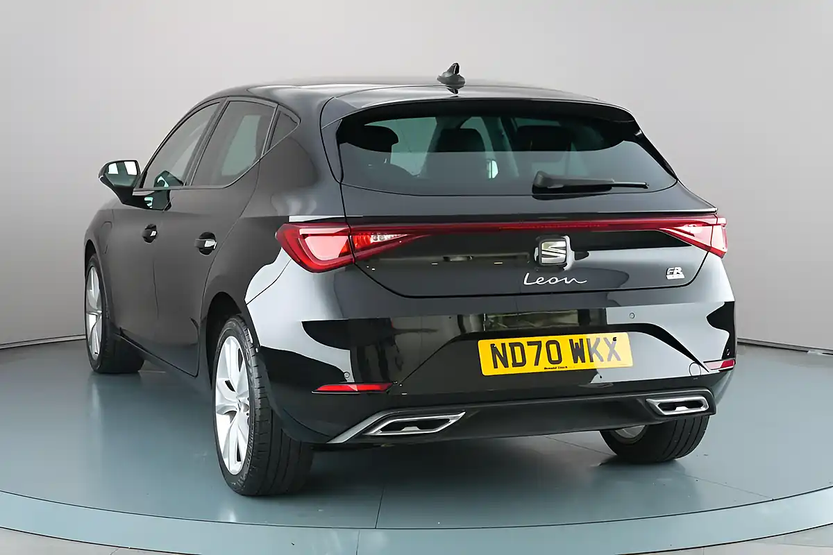 Used 2020 SEAT Leon Fr Black - Interior and Exterior details 8
