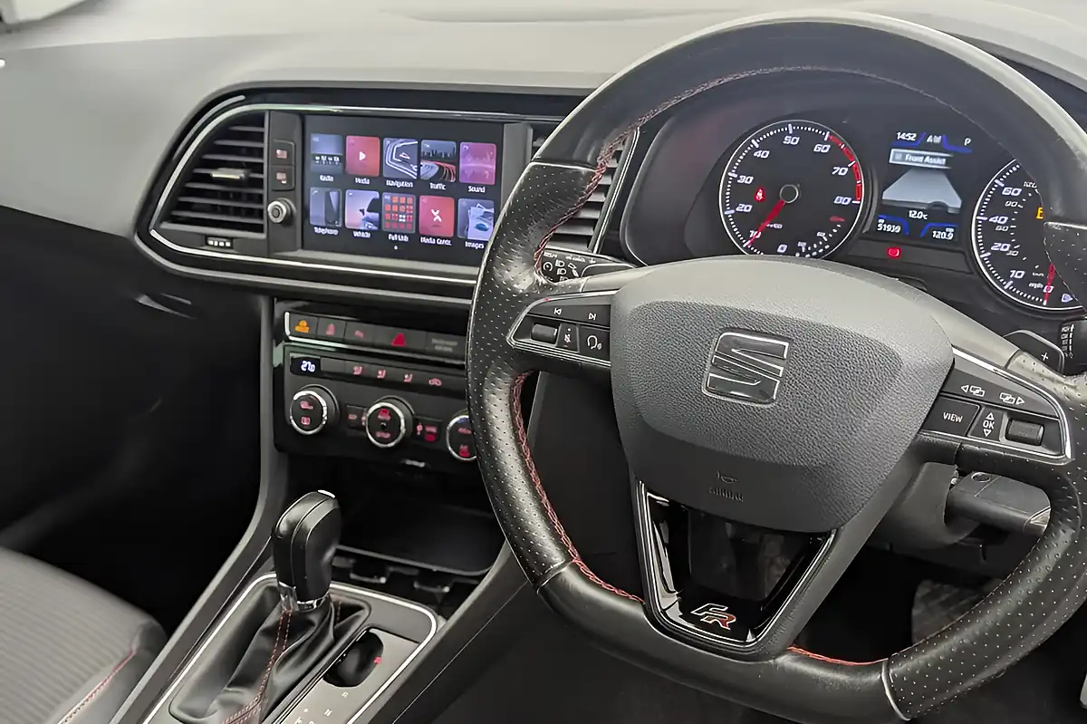 Used 2020 SEAT Leon Fr Blue - Interior and Exterior details 16