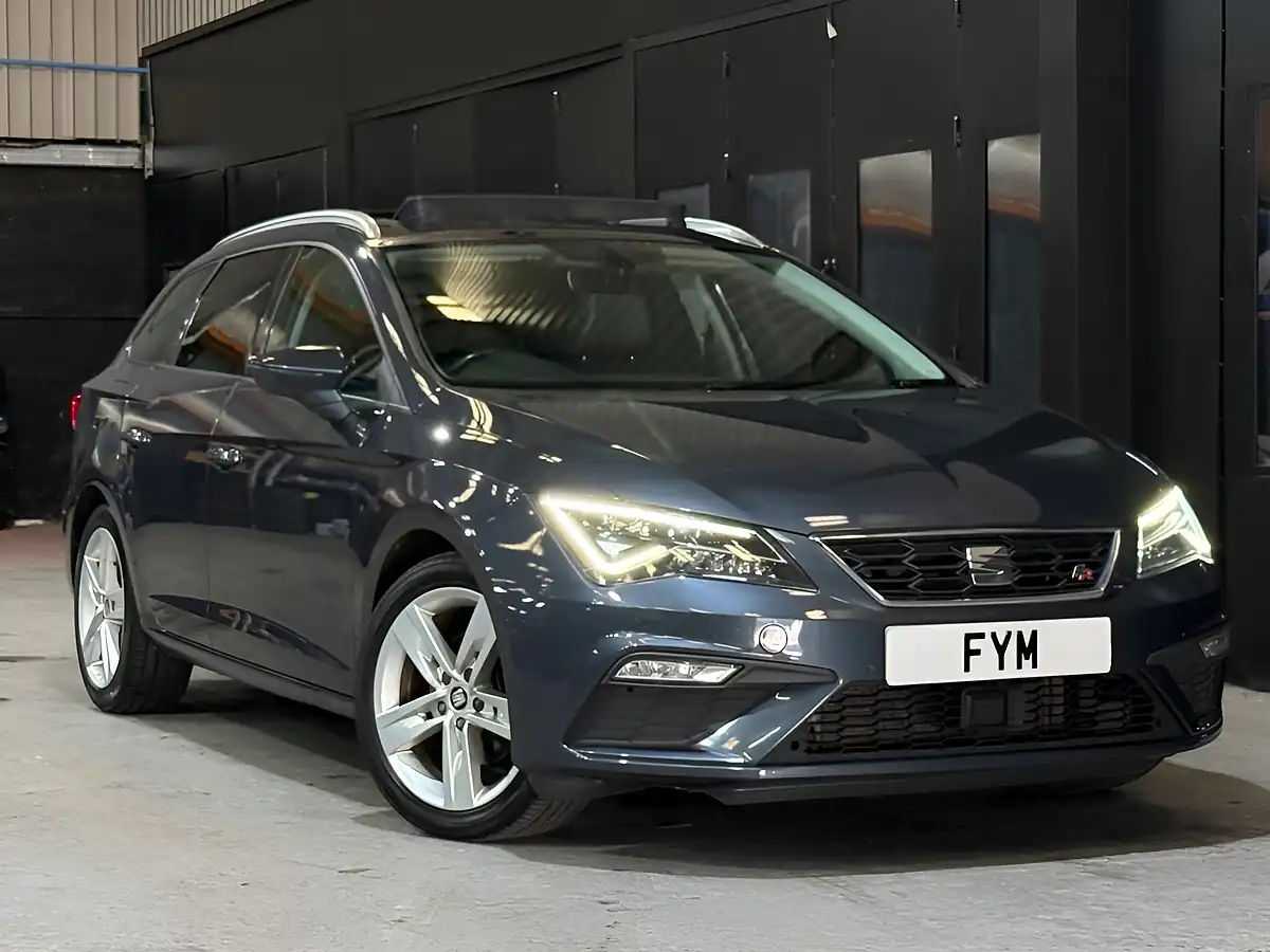 Used 2020 SEAT Leon Fr Grey - Interior and Exterior details 2