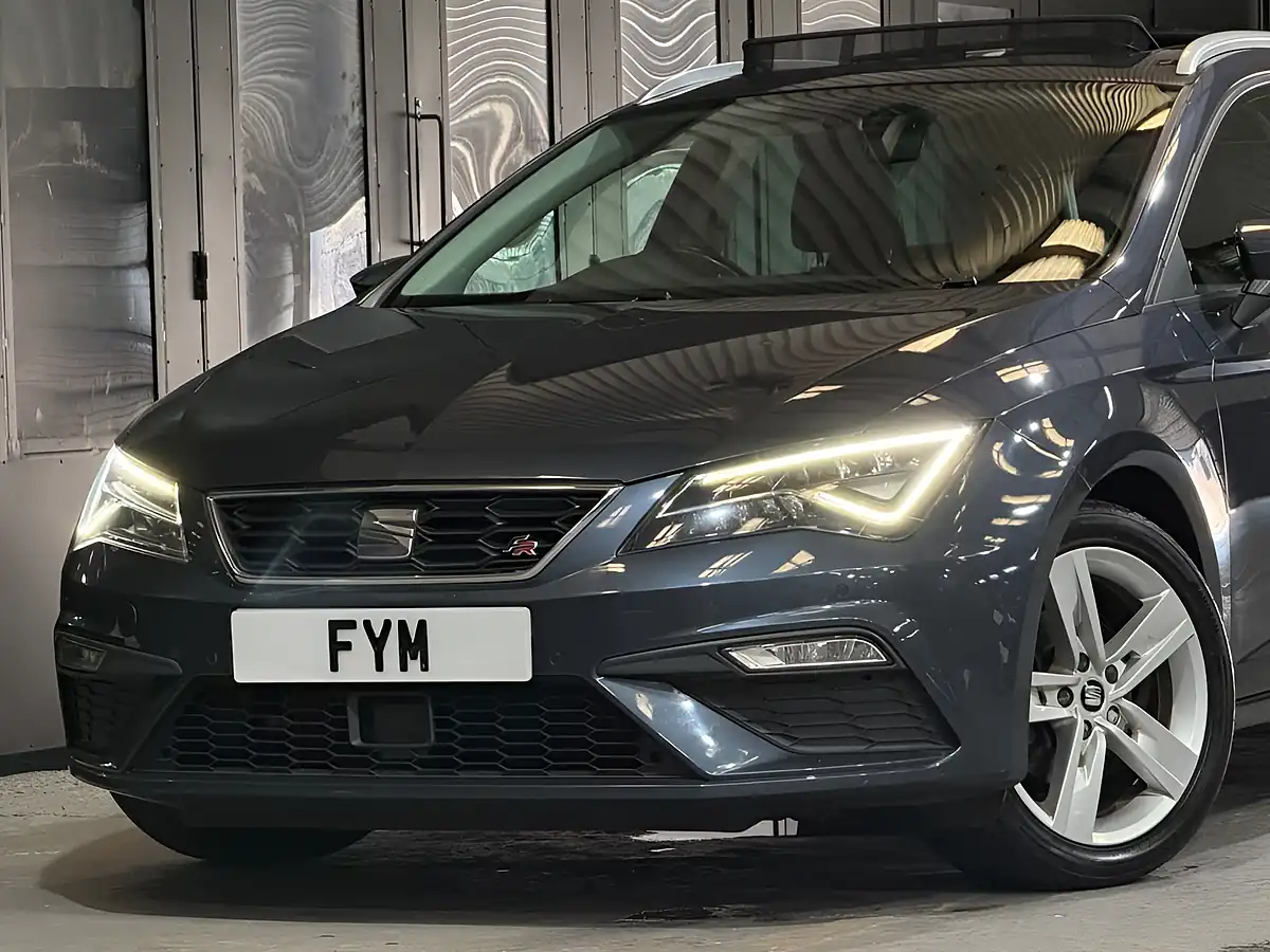 Used 2020 SEAT Leon Fr Grey - Interior and Exterior details 20