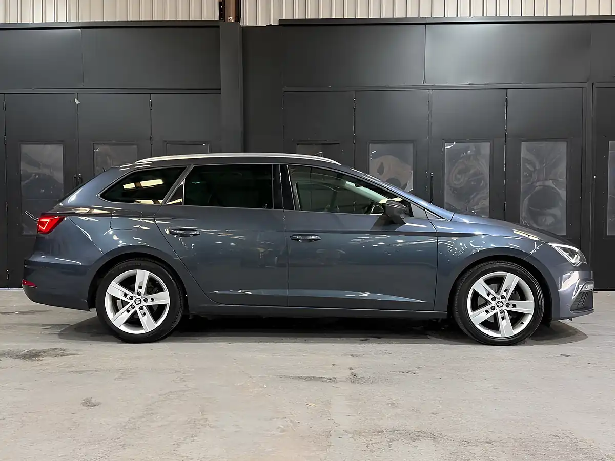 Used 2020 SEAT Leon Fr Grey - Interior and Exterior details 3