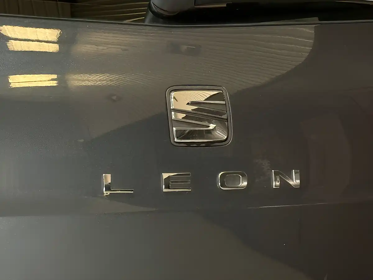 Used 2020 SEAT Leon Fr Grey - Interior and Exterior details 7