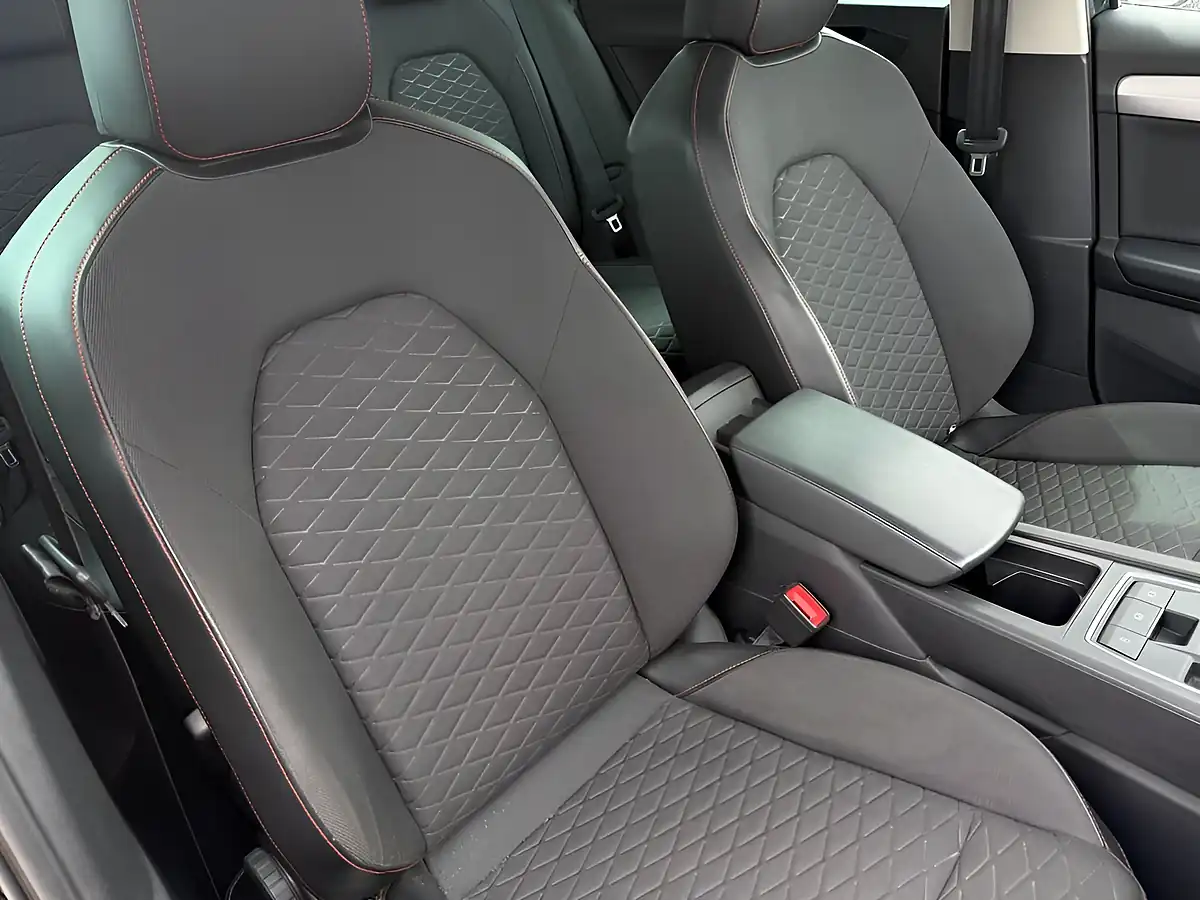 Used 2020 SEAT Leon Fr Grey - Interior and Exterior details 12