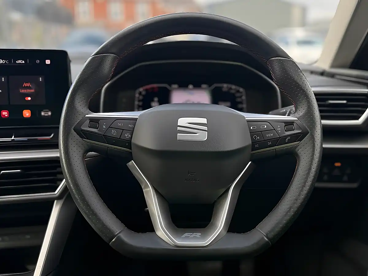 Used 2020 SEAT Leon Fr Grey - Interior and Exterior details 14