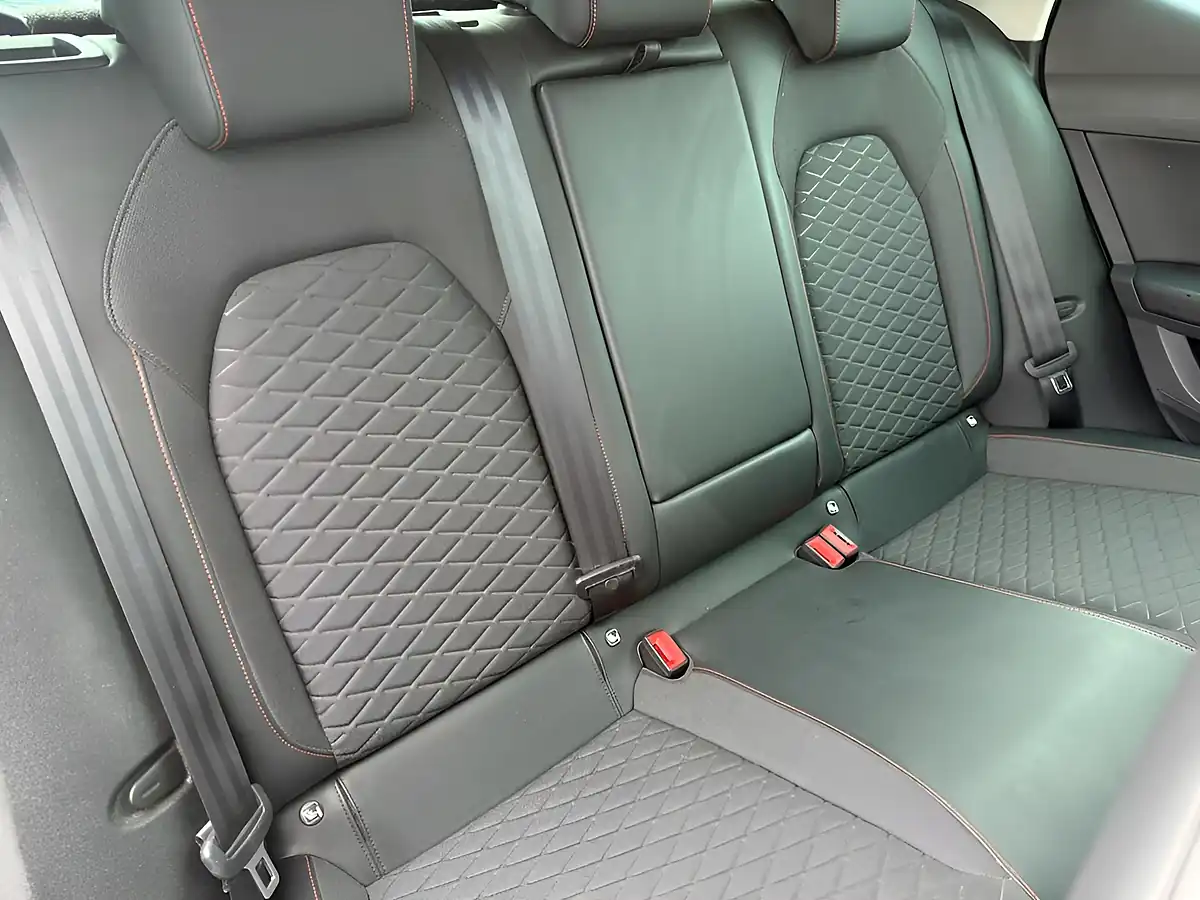 Used 2020 SEAT Leon Fr Grey - Interior and Exterior details 19