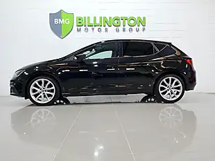 Used 2020 SEAT Leon Fr Midnight Black - Interior and Exterior details 4