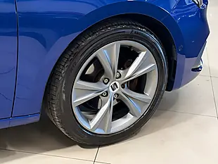Used 2020 SEAT Leon Fr Mystery Blue - Interior and Exterior details 15