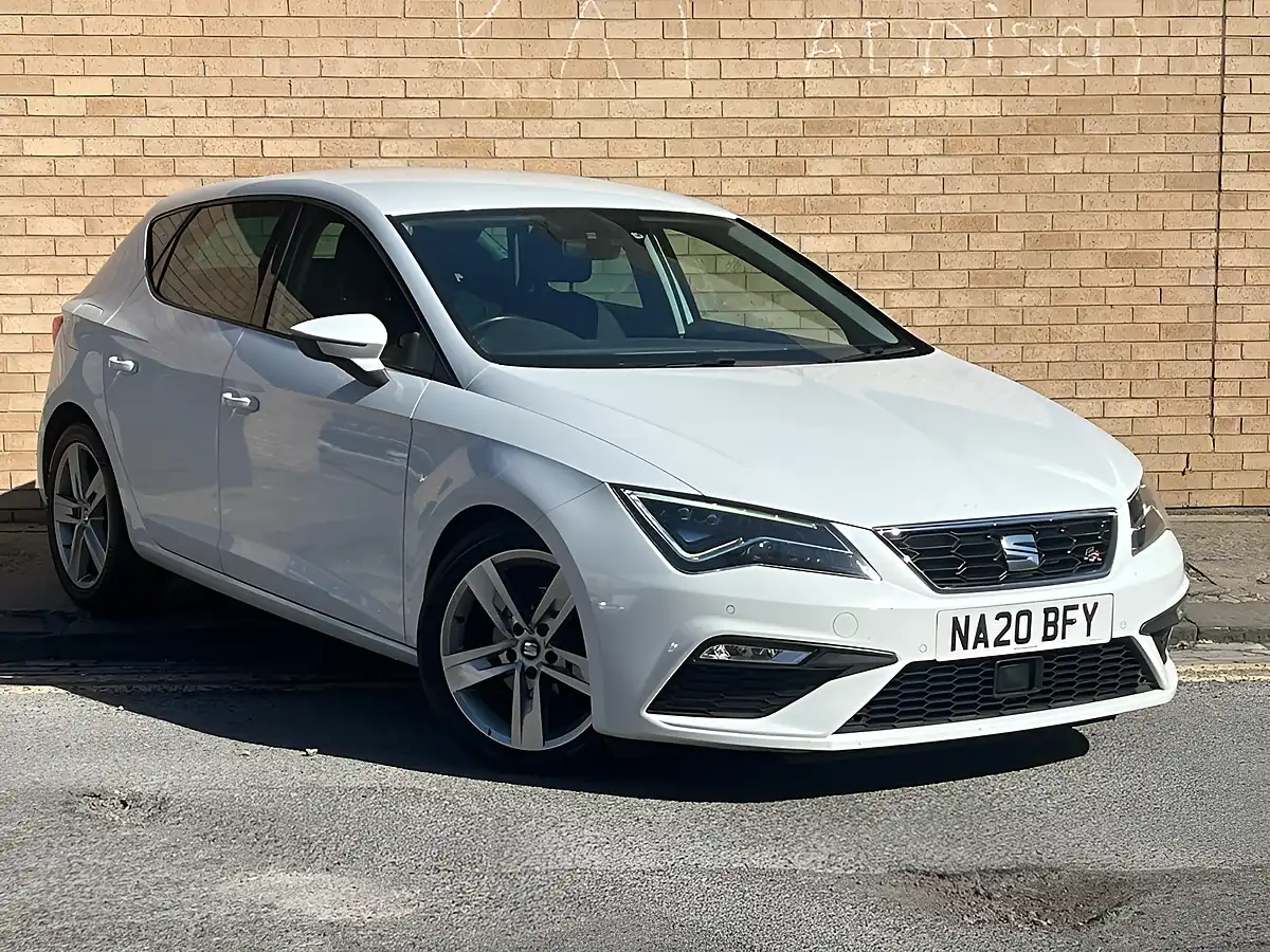 Used 2020 SEAT Leon Fr White - Front View