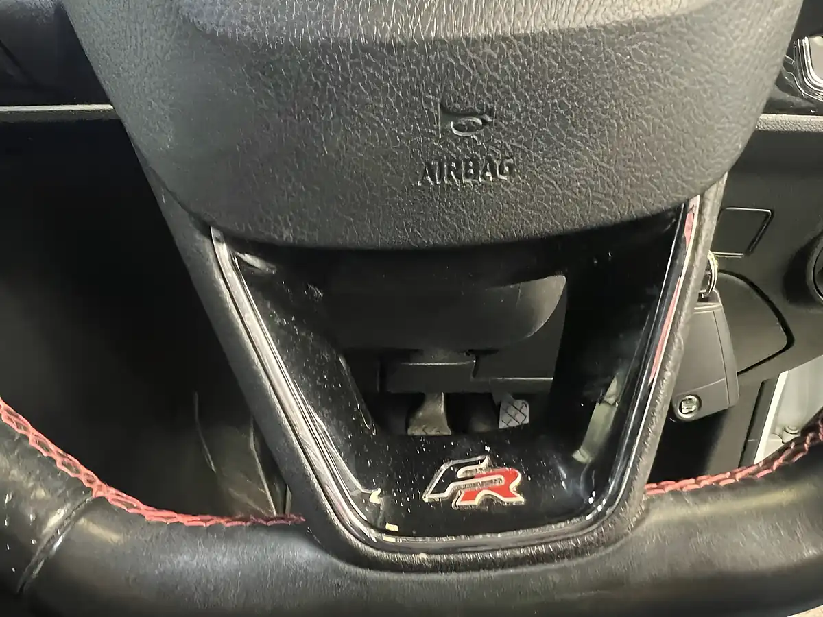 Used 2020 SEAT Leon Fr White - Interior and Exterior details 15