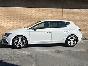 Used 2020 SEAT Leon Fr White - Interior and Exterior details 7