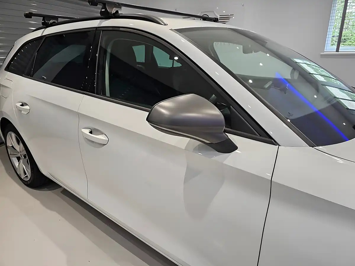 Used 2020 SEAT Leon Fr White - Interior and Exterior details 19