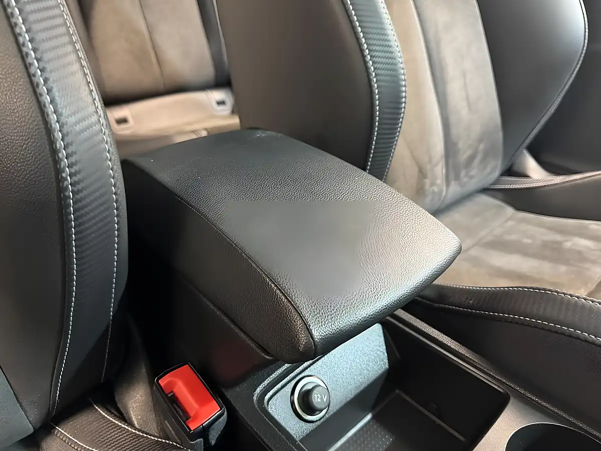 Used 2020 SEAT Leon Lux Black - Interior and Exterior details 15
