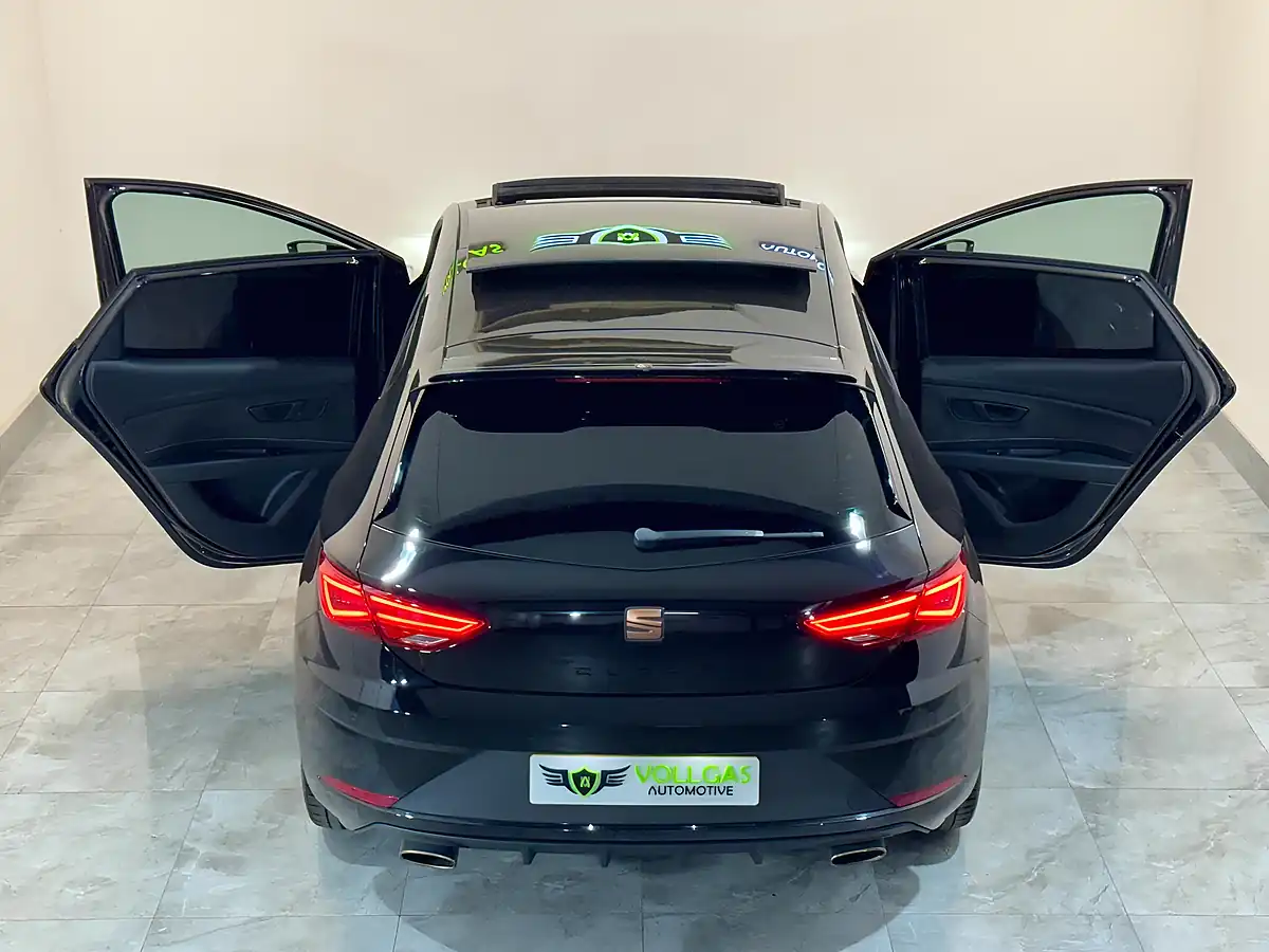 Used 2020 SEAT Leon Lux Black - Interior and Exterior details 20