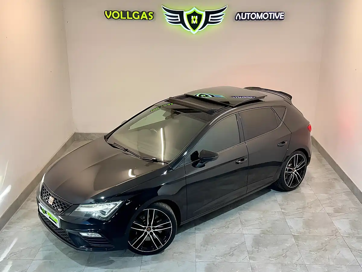 Used 2020 SEAT Leon Lux Black - Interior and Exterior details 3