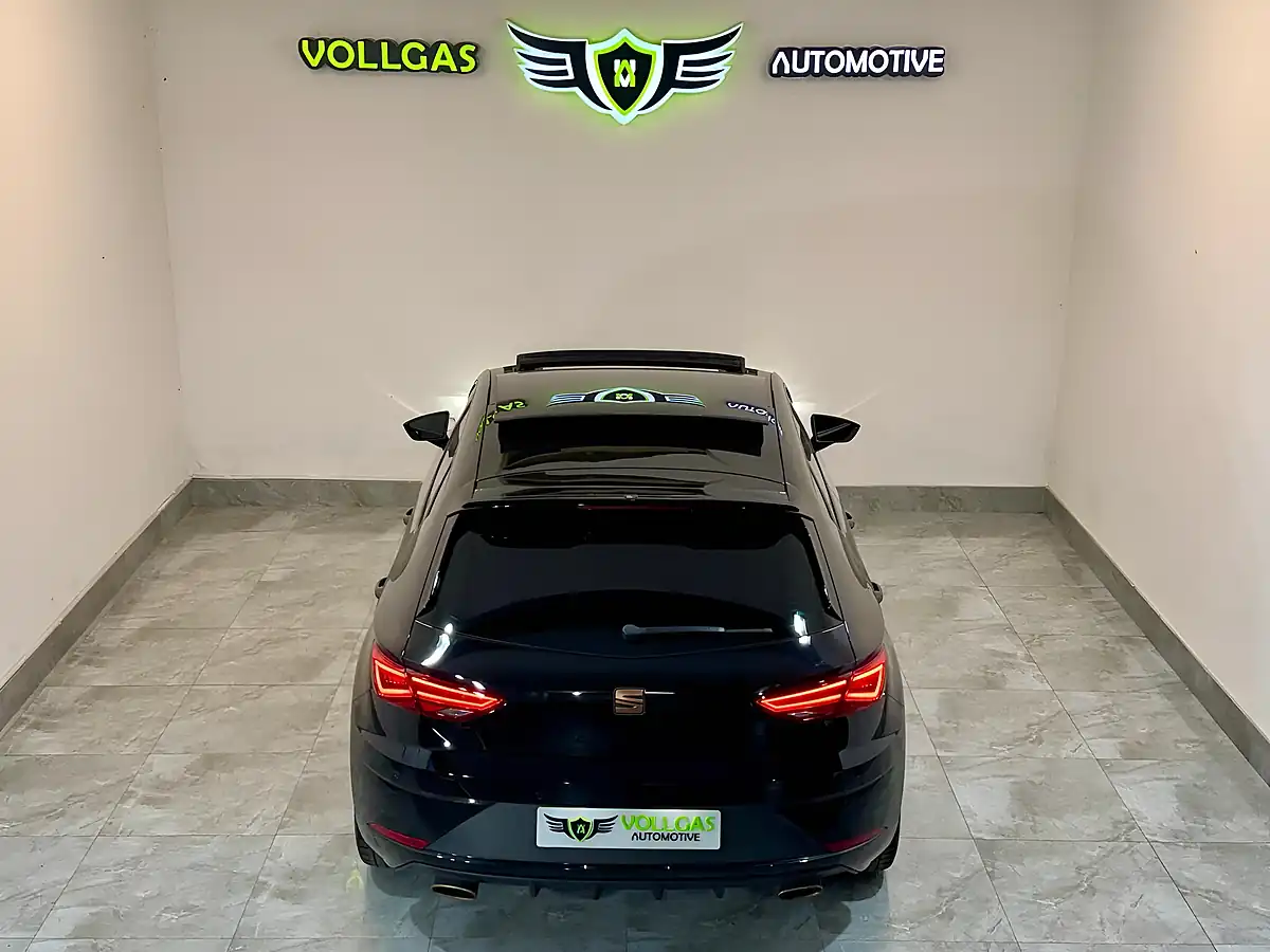 Used 2020 SEAT Leon Lux Black - Interior and Exterior details 5