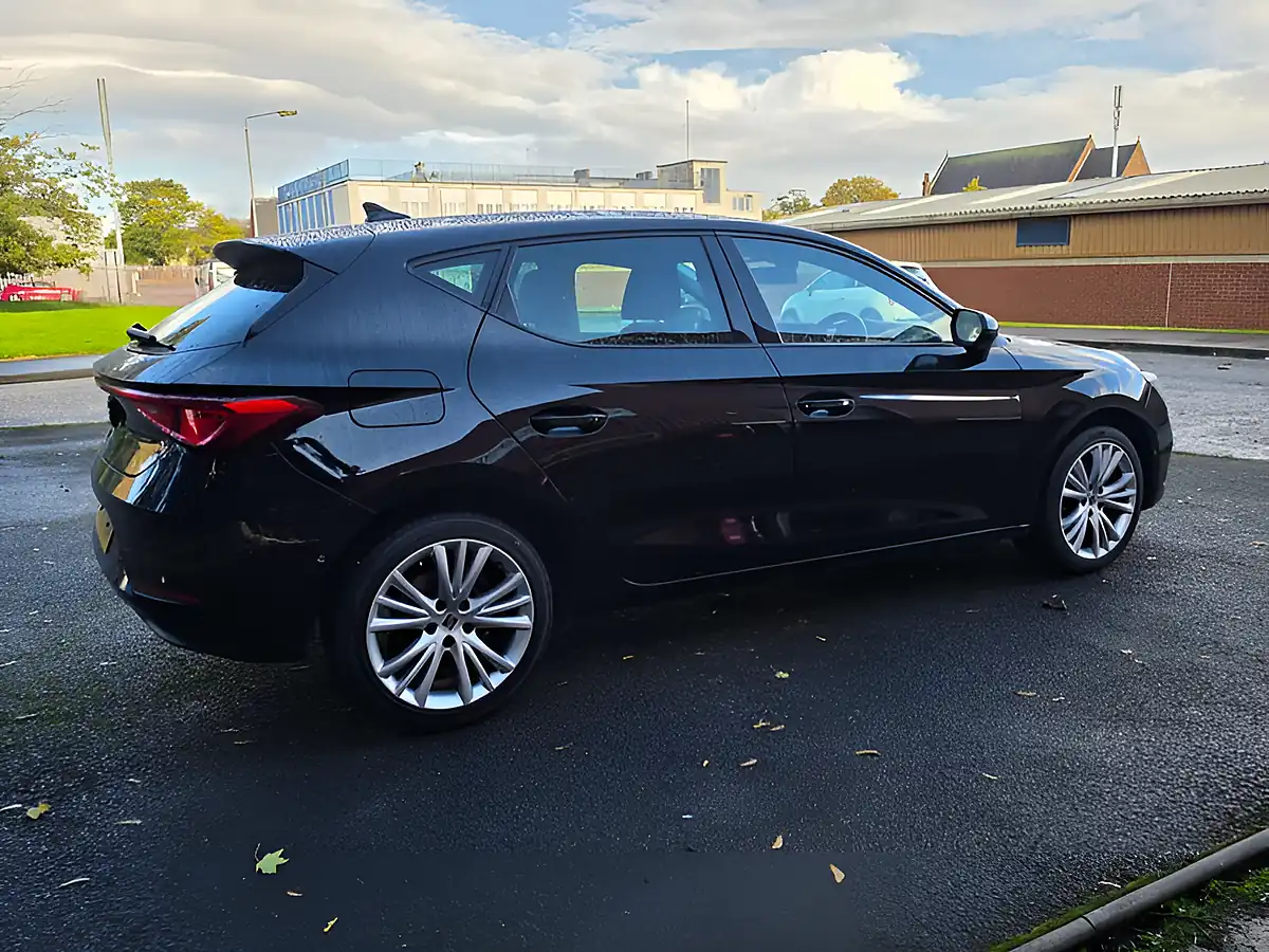 Used 2020 SEAT Leon Se Dynamic Black - Interior and Exterior details 16