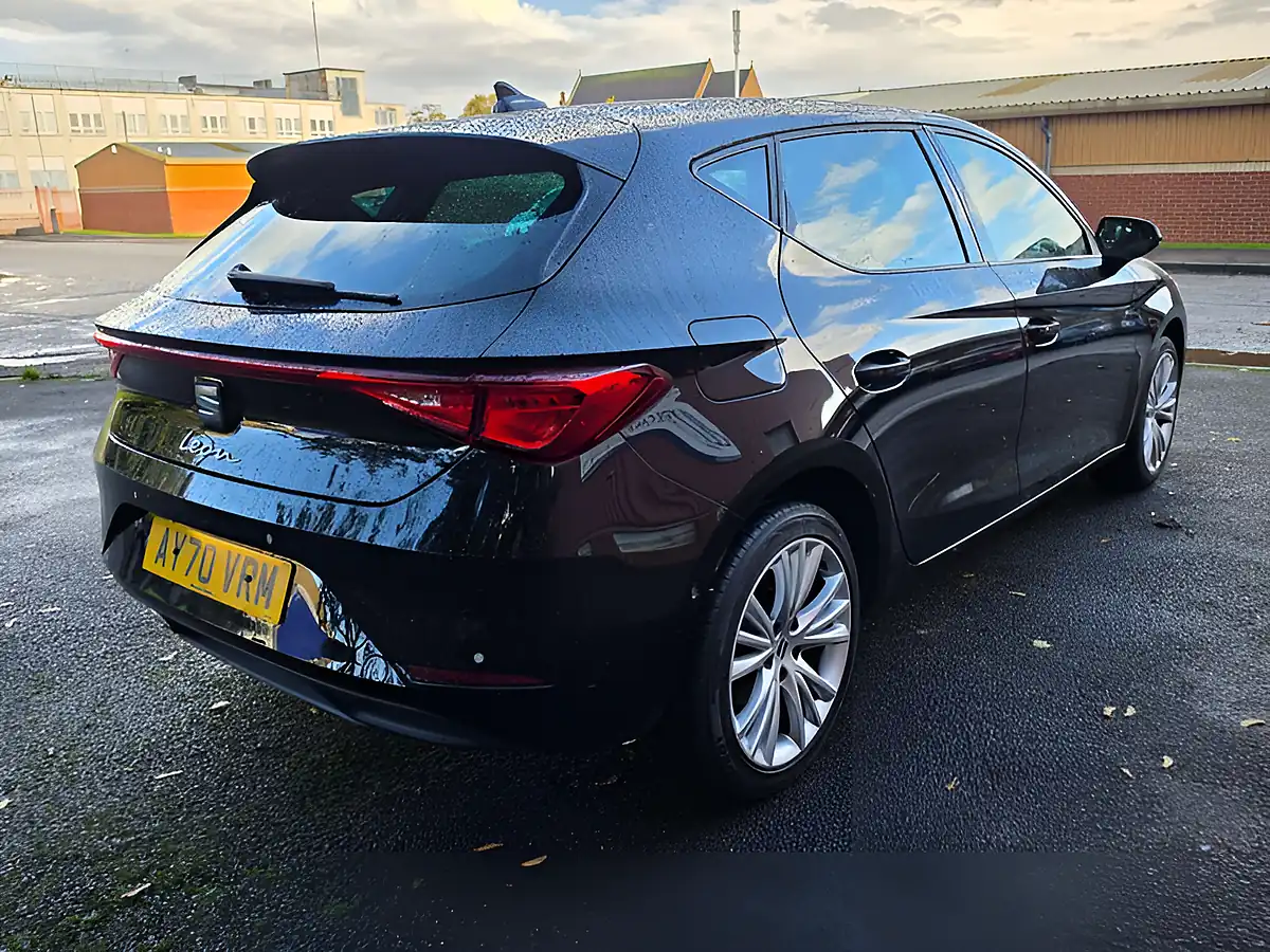 Used 2020 SEAT Leon Se Dynamic Black - Interior and Exterior details 9