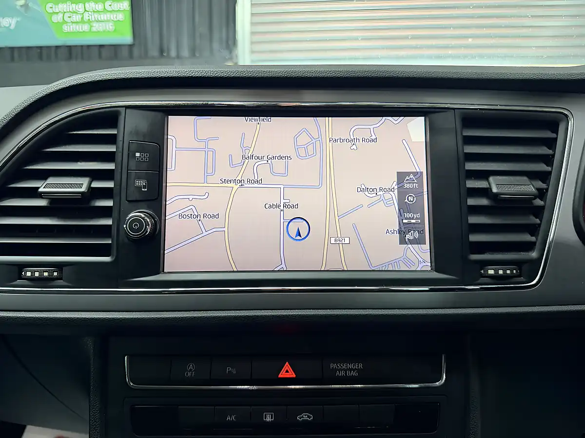 Used 2020 SEAT Leon Se Dynamic Blue - Interior and Exterior details 17