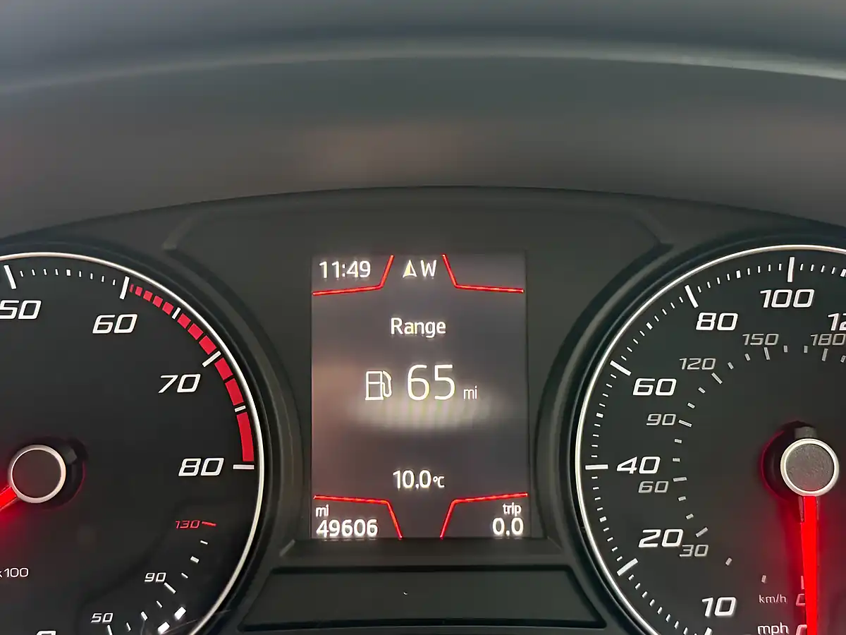 Used 2020 SEAT Leon Se Dynamic Blue - Interior and Exterior details 13