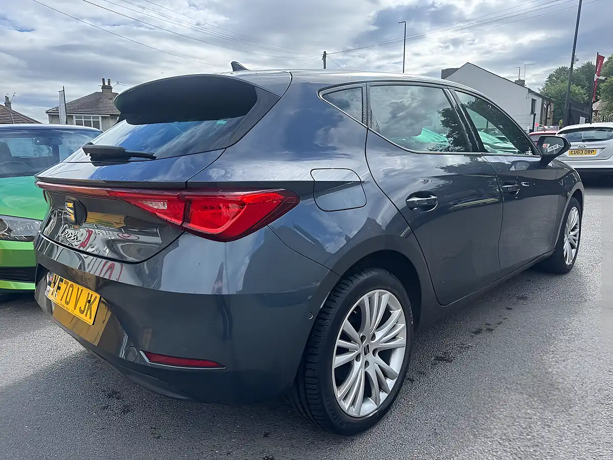 Used 2020 SEAT Leon Se Dynamic Grey - Interior and Exterior details 5