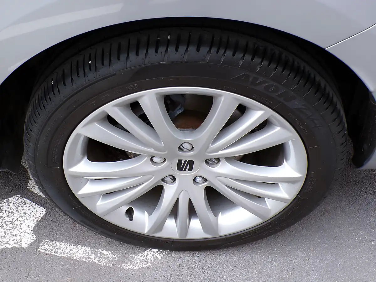 Used 2020 SEAT Leon Se Dynamic Silver - Interior and Exterior details 15