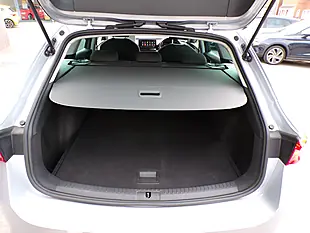 Used 2020 SEAT Leon Se Dynamic Silver - Interior and Exterior details 17