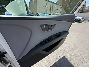 Used 2020 SEAT Leon Se Dynamic White - Interior and Exterior details 11