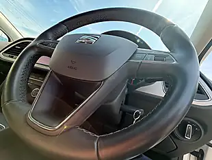 Used 2020 SEAT Leon Se Dynamic White - Interior and Exterior details 13