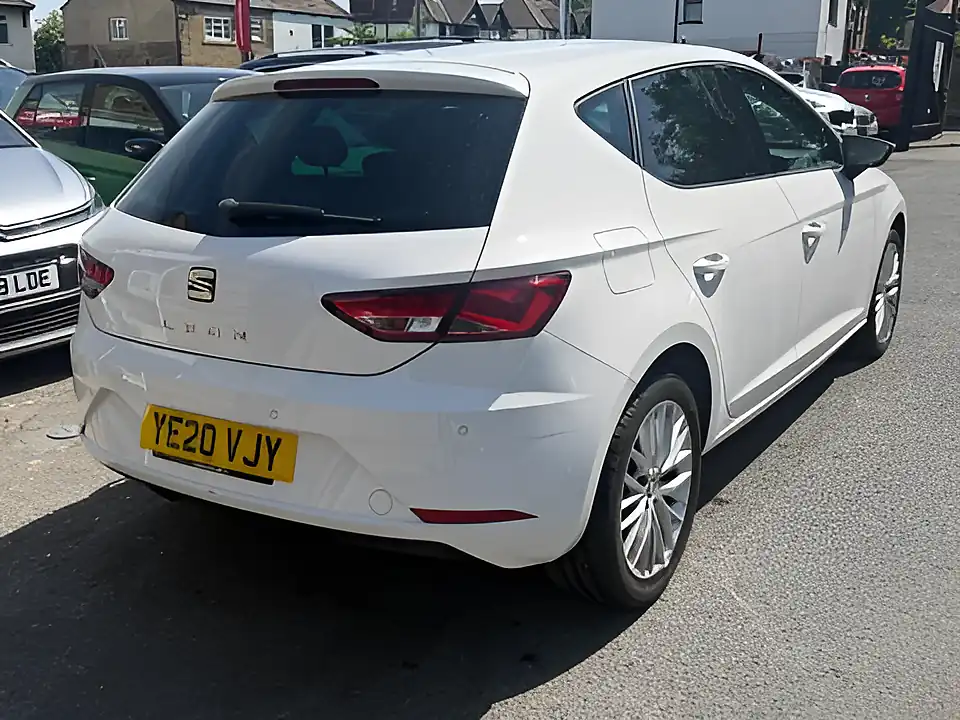 Used 2020 SEAT Leon Se Dynamic White - Interior and Exterior details 7