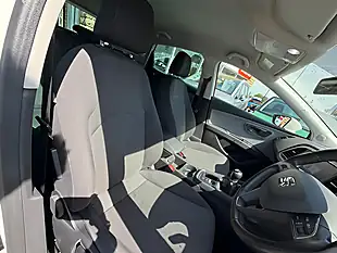 Used 2020 SEAT Leon Se Dynamic White - Interior and Exterior details 8