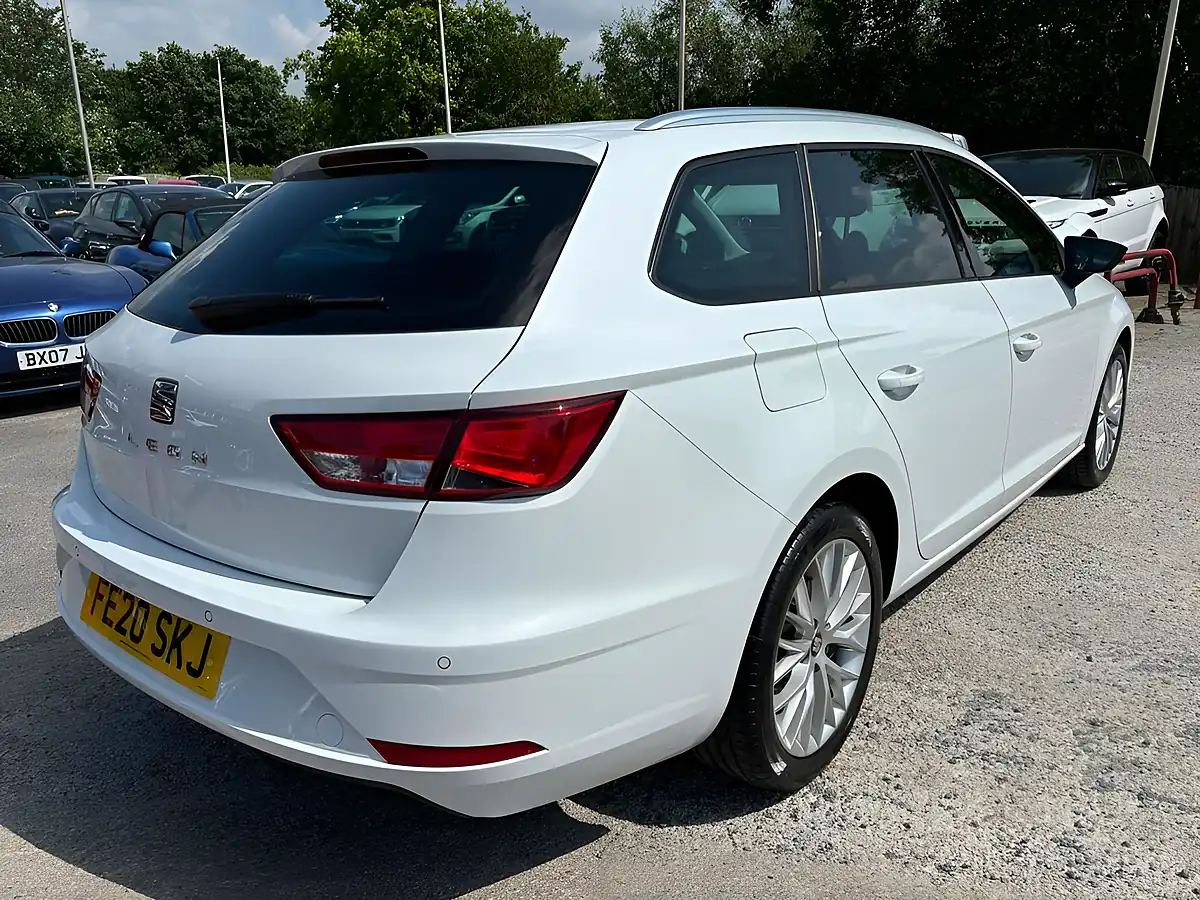 Used 2020 SEAT Leon Se Dynamic White - Interior and Exterior details 11