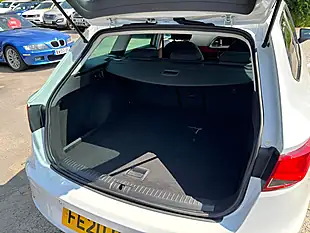 Used 2020 SEAT Leon Se Dynamic White - Interior and Exterior details 13