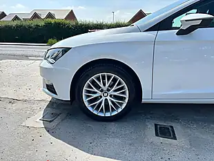 Used 2020 SEAT Leon Se Dynamic White - Interior and Exterior details 14