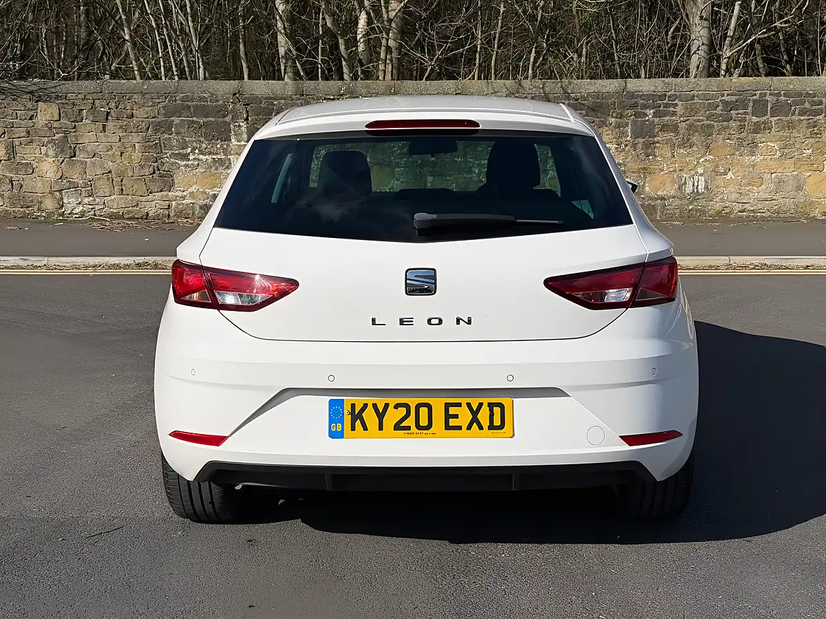 Used 2020 SEAT Leon Se Dynamic White - Interior and Exterior details 13