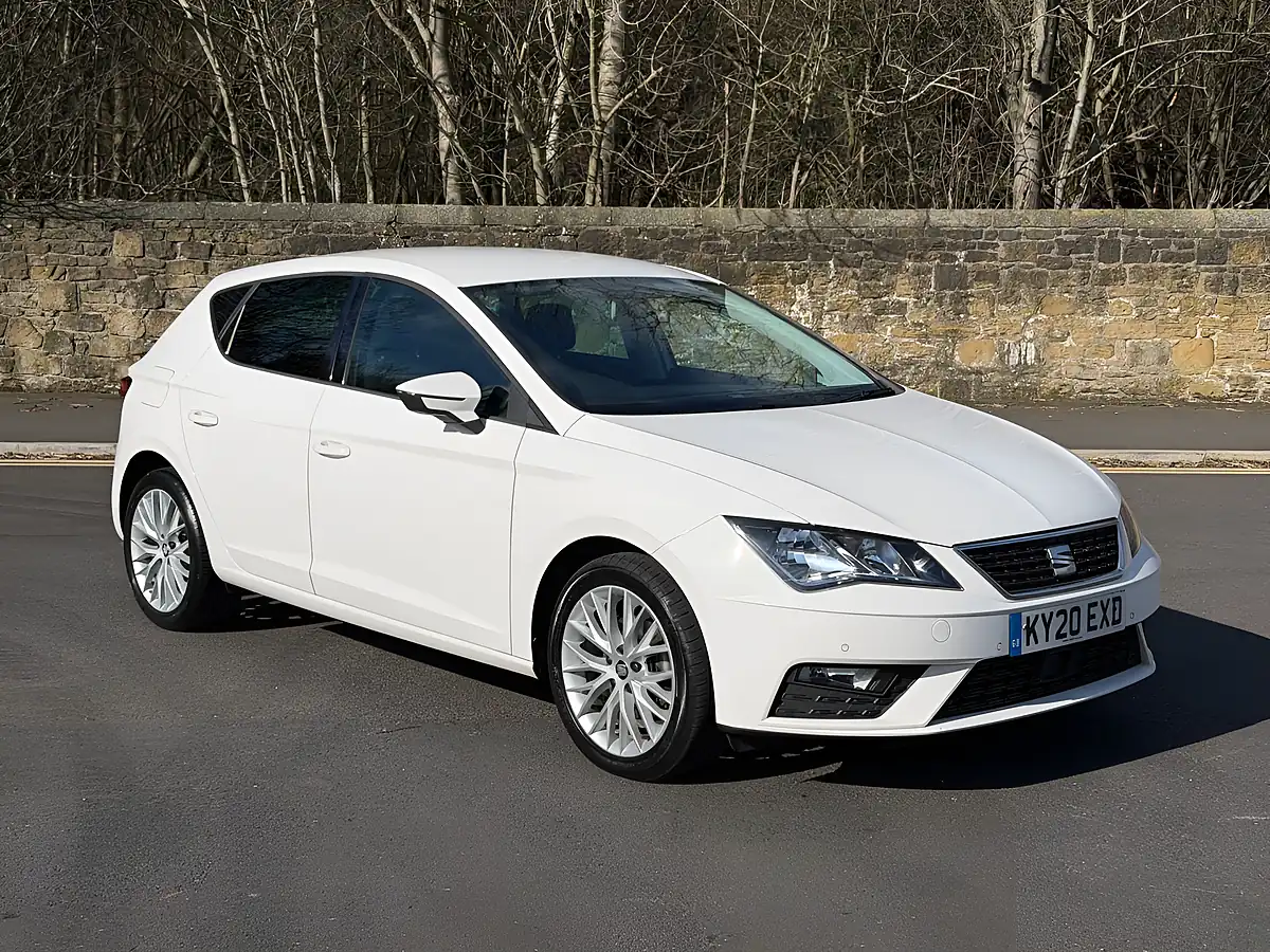 Used 2020 SEAT Leon Se Dynamic White - Interior and Exterior details 5
