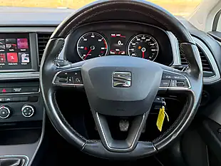 Used 2020 SEAT Leon Se Dynamic White - Interior and Exterior details 6
