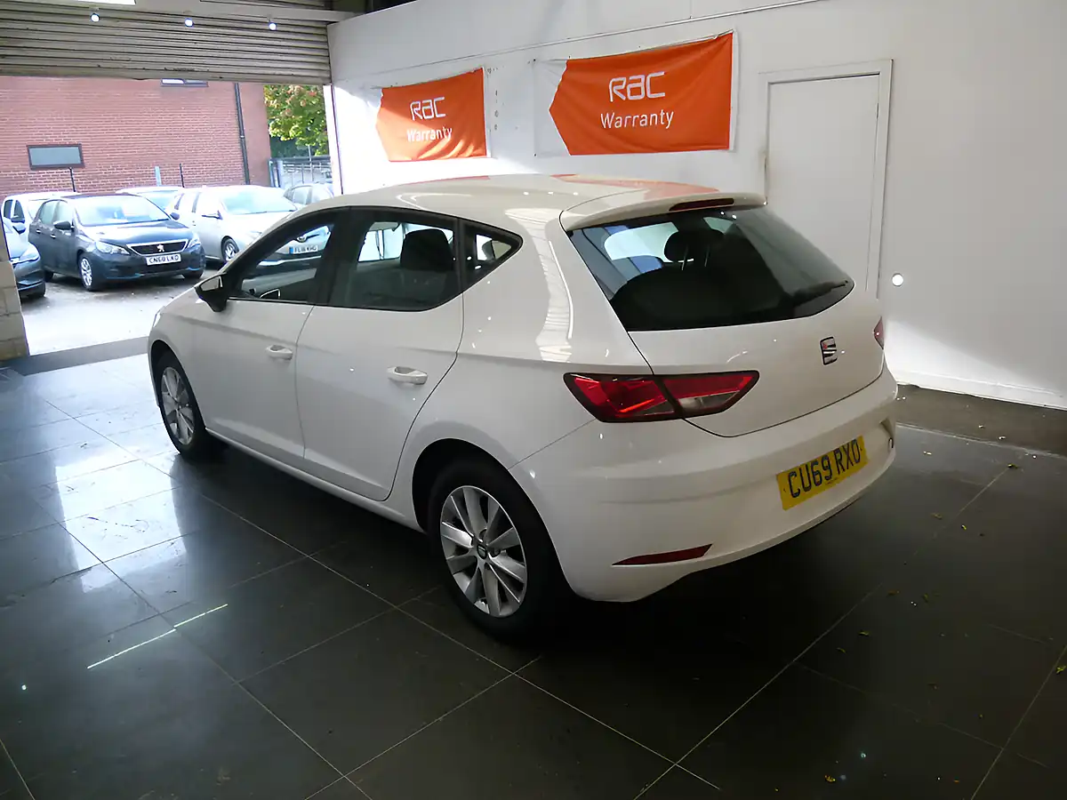 Used 2020 SEAT Leon Se White - Interior and Exterior details 6