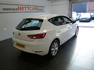 Used 2020 SEAT Leon Se White - Interior and Exterior details 8