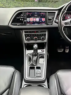 Used 2020 SEAT Leon Xcellence Lux White - Interior and Exterior details 12