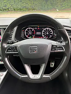 Used 2020 SEAT Leon Xcellence Lux White - Interior and Exterior details 13