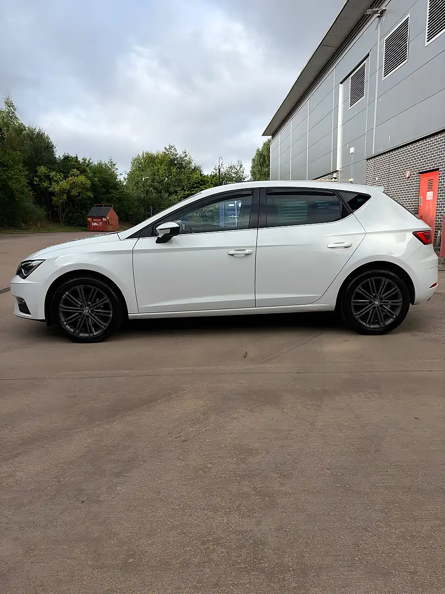 Used 2020 SEAT Leon Xcellence Lux White - Interior and Exterior details 2
