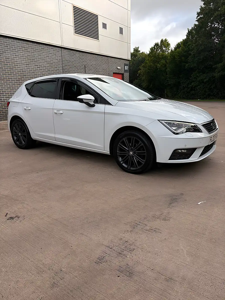 Used 2020 SEAT Leon Xcellence Lux White - Interior and Exterior details 7
