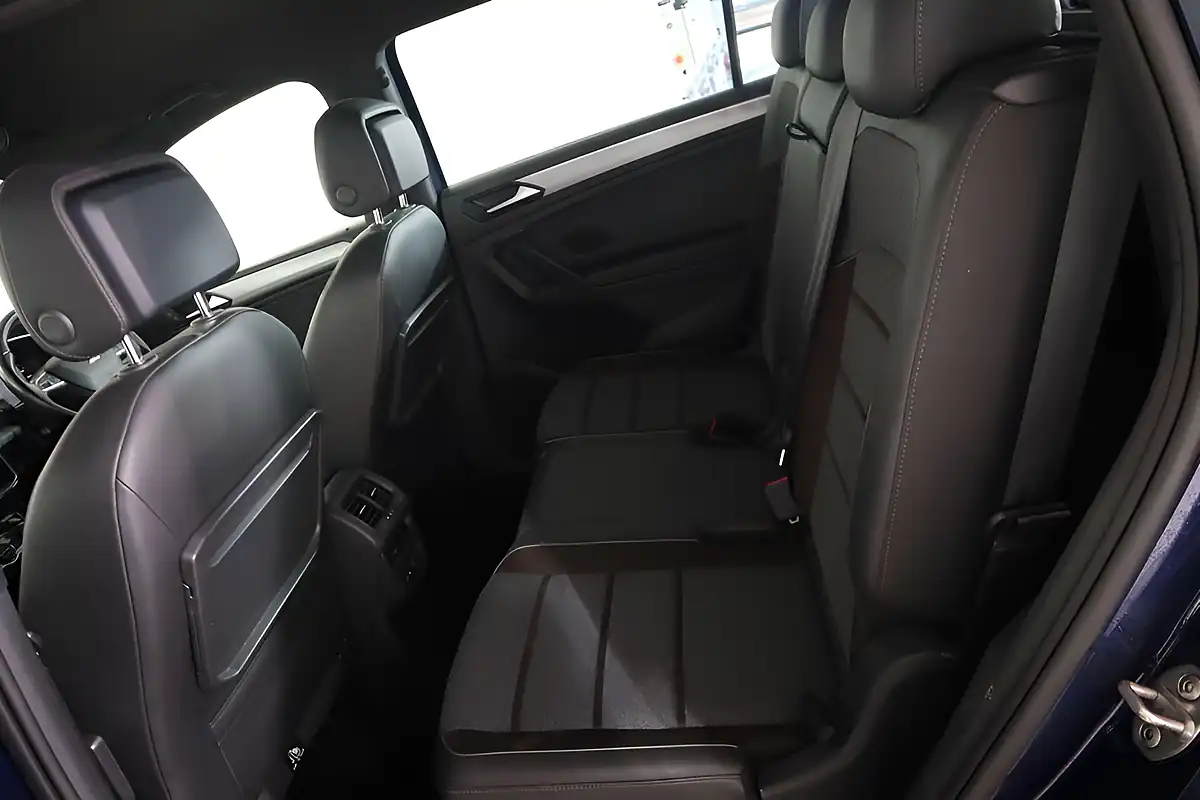 Used 2020 SEAT Tarraco Xcellence Blue - Interior and Exterior details 12