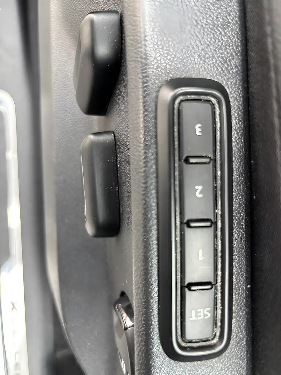 Used 2020 SEAT Tarraco Xcellence Lux Deep Black - Interior and Exterior details 17