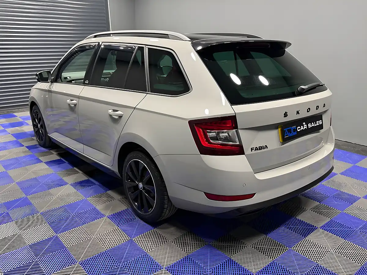 Used 2020 Skoda Fabia Monte Carlo Meteor Grey - Interior and Exterior details 12