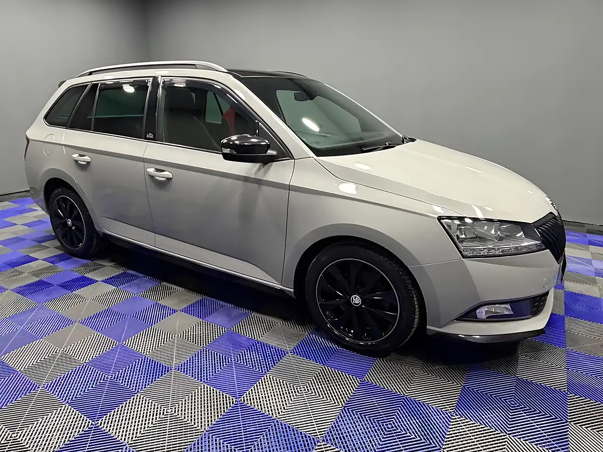 Used 2020 Skoda Fabia Monte Carlo Meteor Grey - Interior and Exterior details 6
