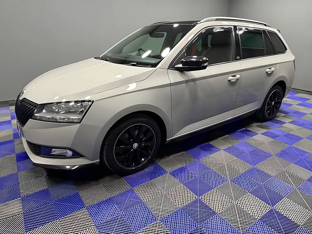 Used 2020 Skoda Fabia Monte Carlo Meteor Grey - Interior and Exterior details 7