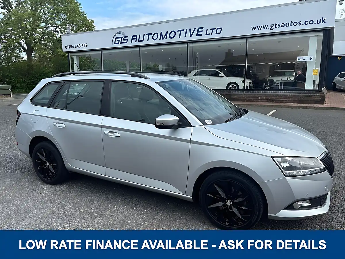 Used 2020 Skoda Fabia Se Drive Brilliant Silver - Front View